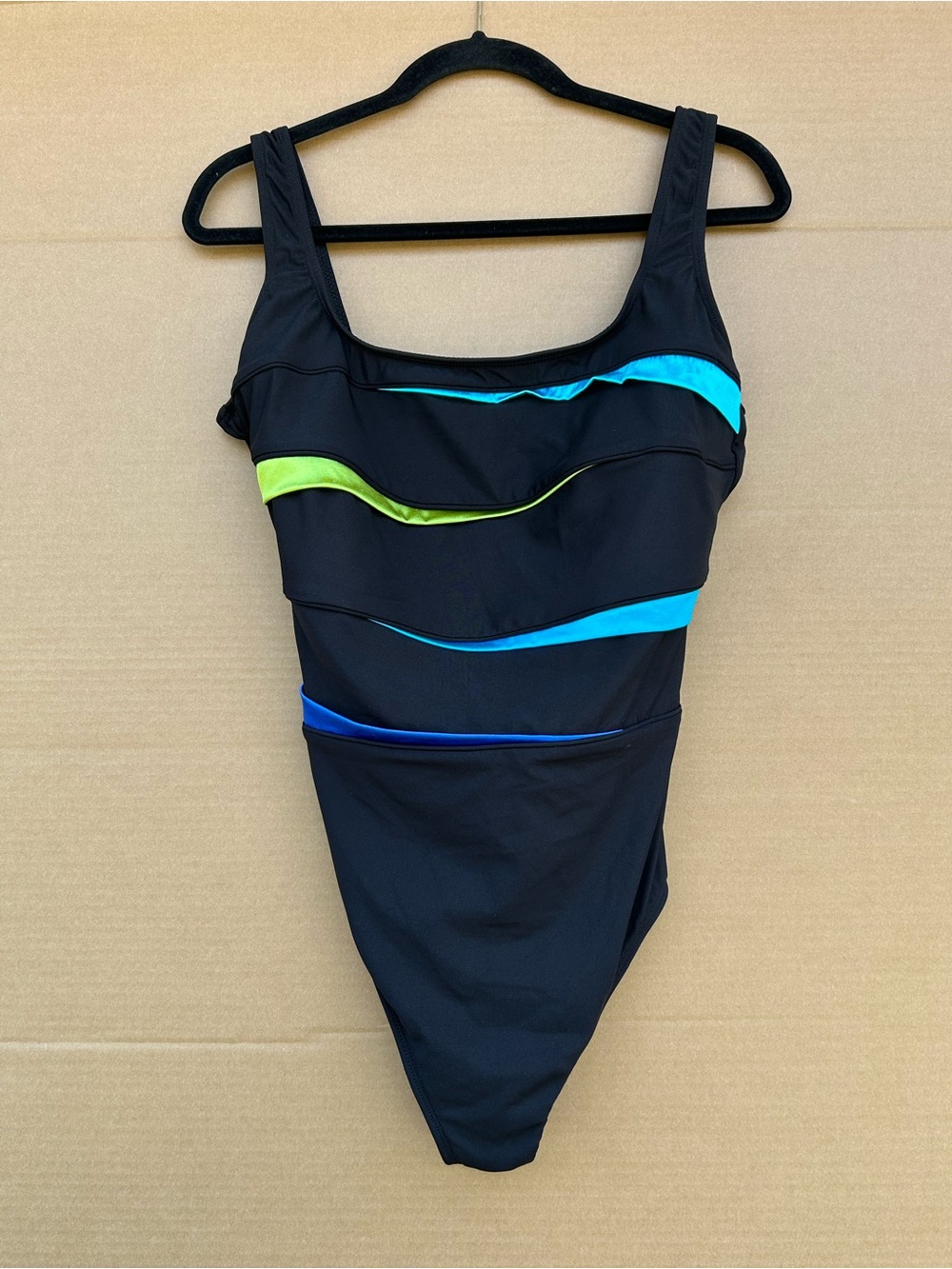 VTG Longitude One piece Bikini Swimsuit Black Colorblock Tummy Control Sz 16